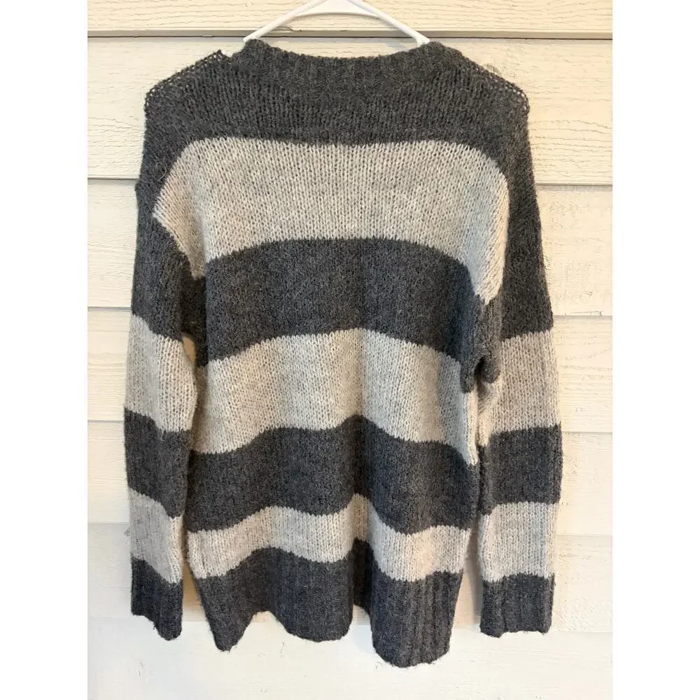 American Eagle Outfitters Jegging Fit Gray Striped Knit Sweater XS Soft Cozy - Picture 5 of 6